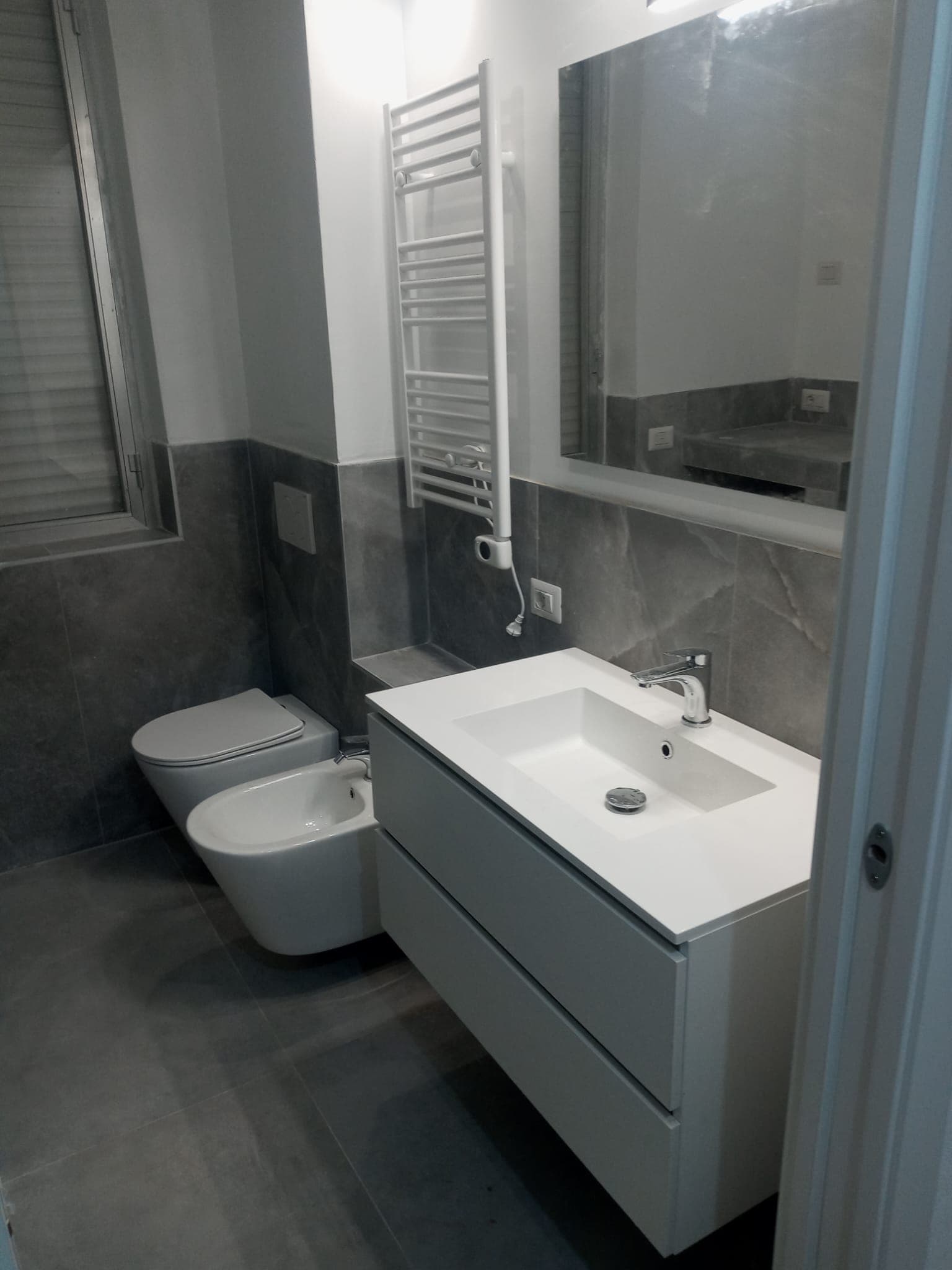 Ristrutturazione bagno chiavi in mano a Saronno